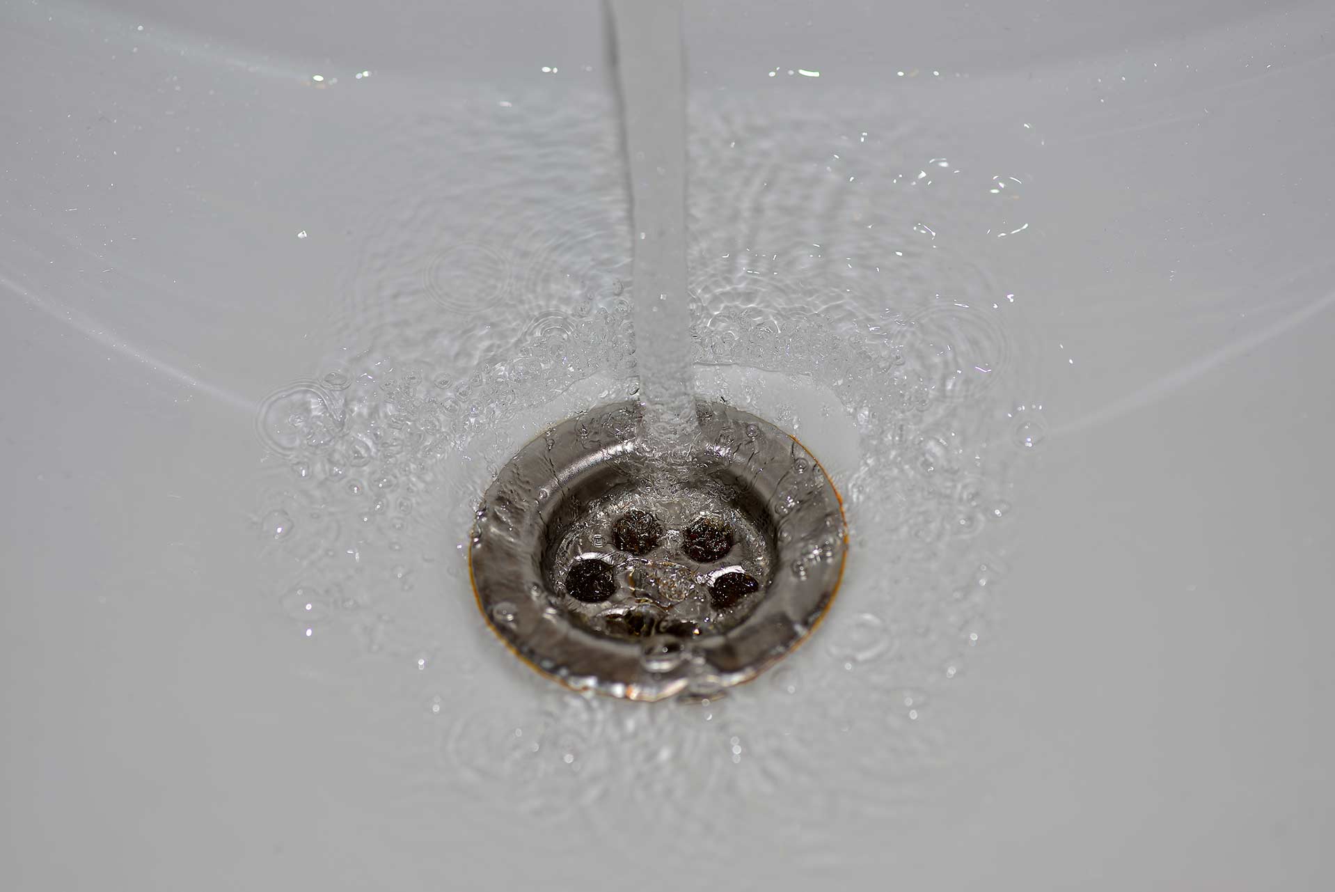 A2B Drains provides services to unblock blocked sinks and drains for properties in Kilmarnock.
